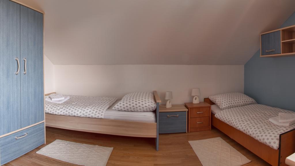 Apartment Silvia Slunj Δωμάτιο φωτογραφία